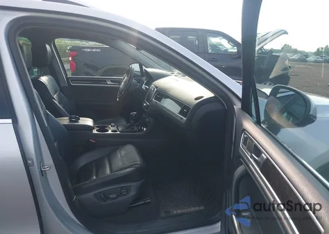 2013 Volkswagen Touareg Tdi Executive from USA, damaged, VIN WVGEP9BP7DD005836